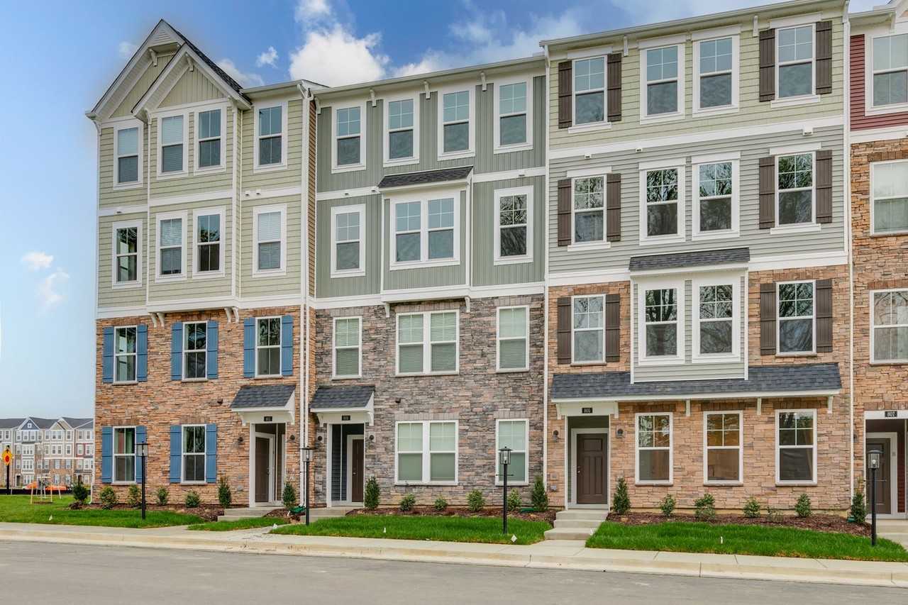 803 Haversack Hunt Way - Photo 3 of 24