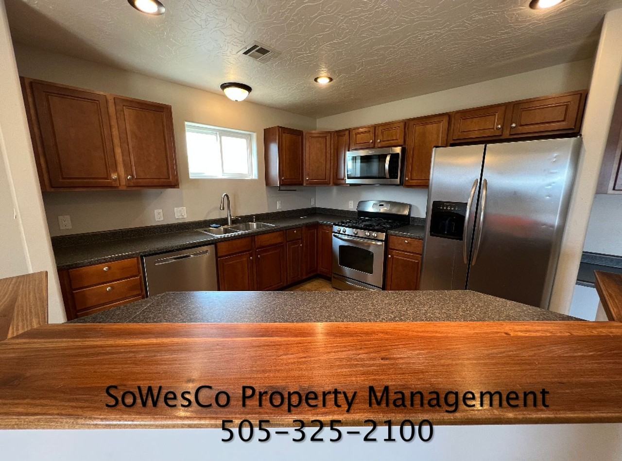 3501 Rhodes Dr - Photo 6 of 16