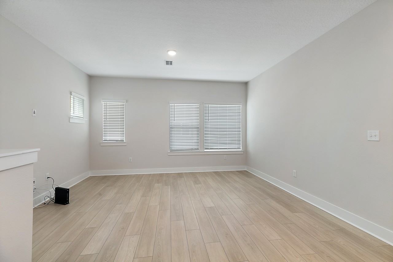 11113 Quasar Ct #11113 - Photo 4 of 13