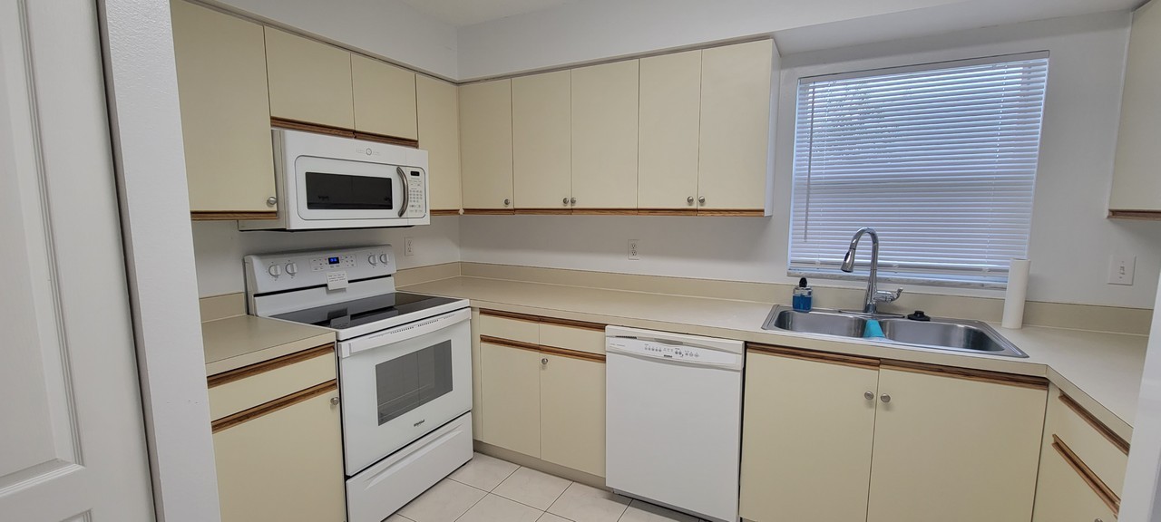 2516 56th Ave E #NA - Photo 5 of 14