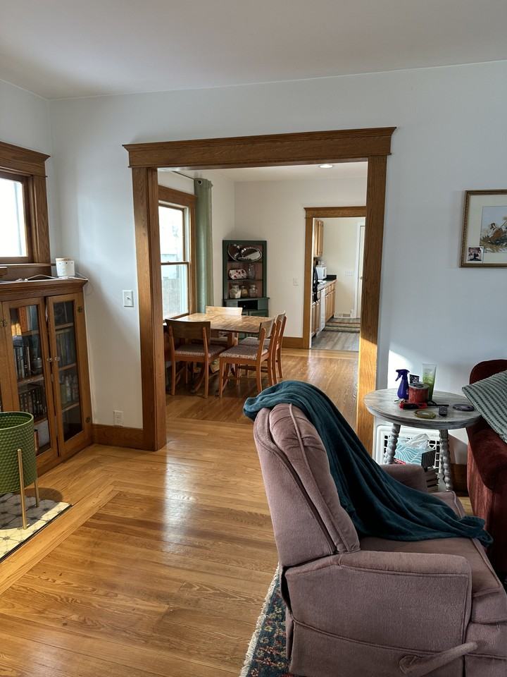 245 Elvin Ct #NA - Photo 4 of 33