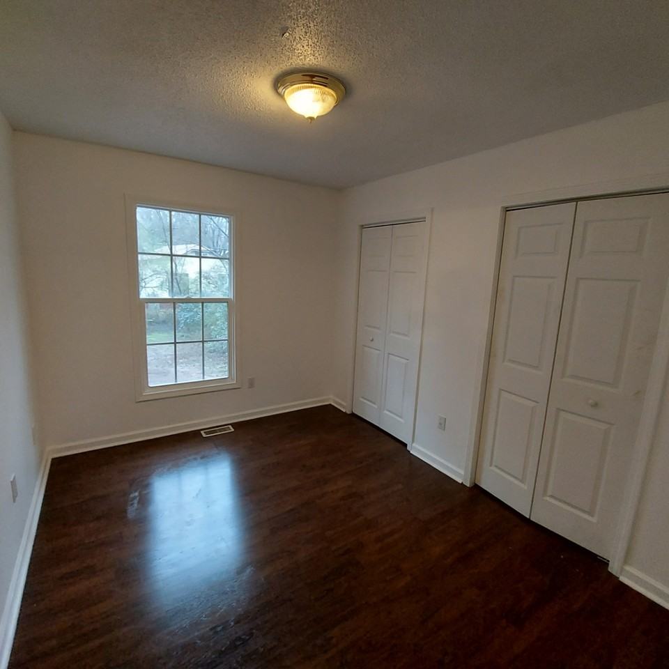 705 Kannapolis Pkwy #NA - Photo 2 of 7