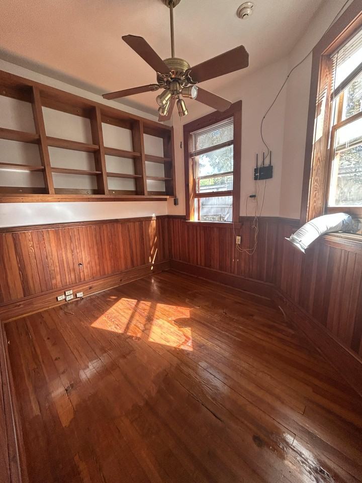 619 Northeast 1st Street #2 - Photo 2 of 5