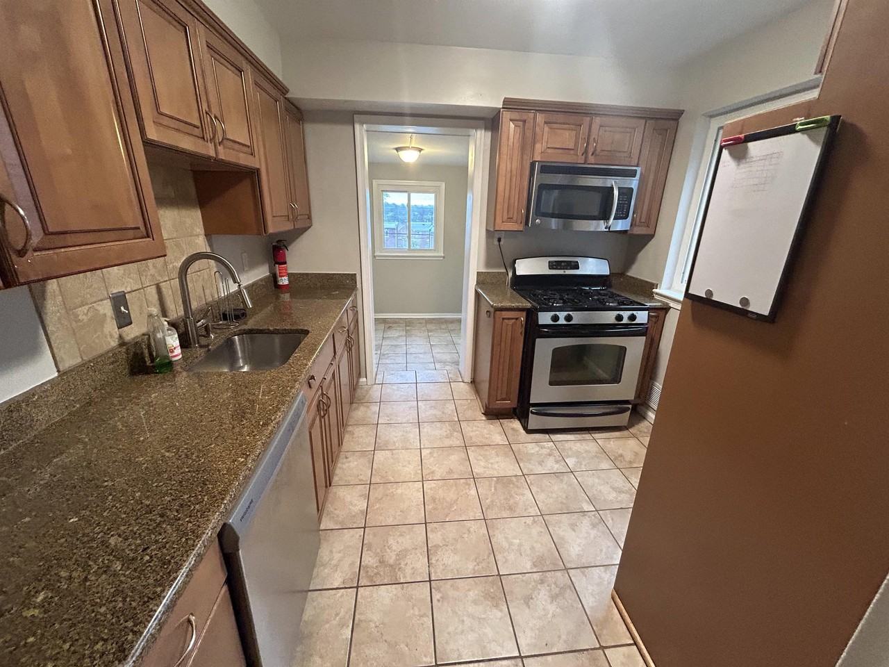 5338 Chillum Pl Ne #1 - Photo 7 of 38