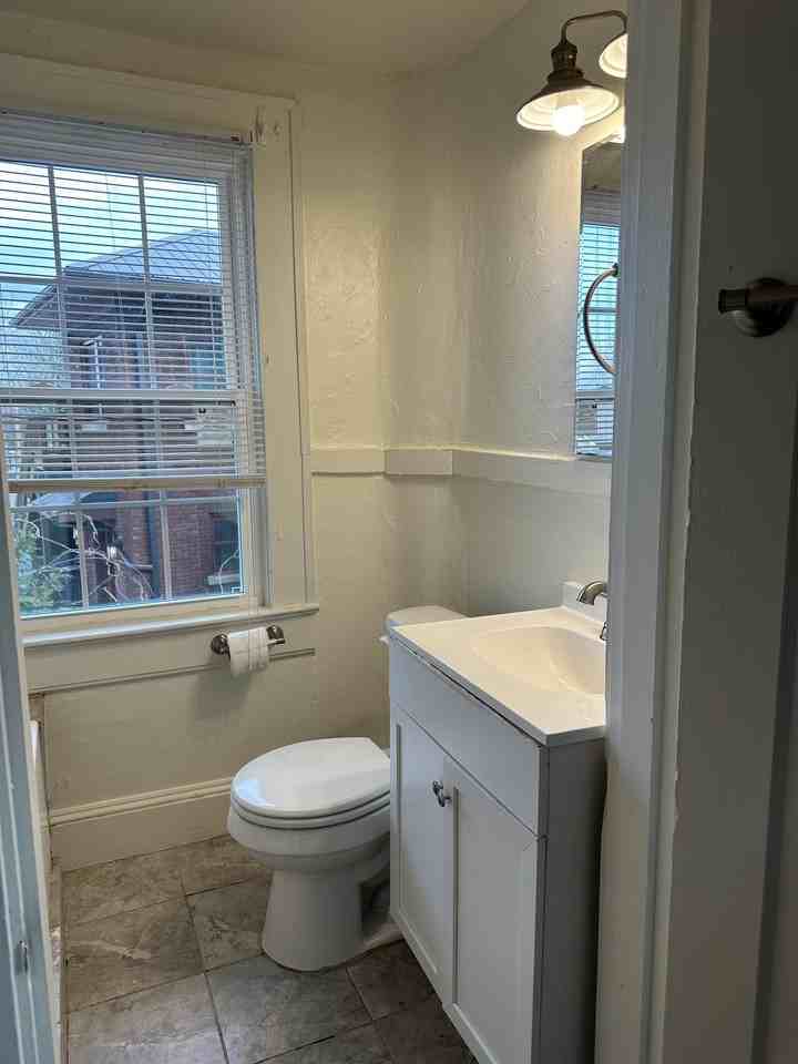 891 Haywood Rd #1 - Photo 7 of 8