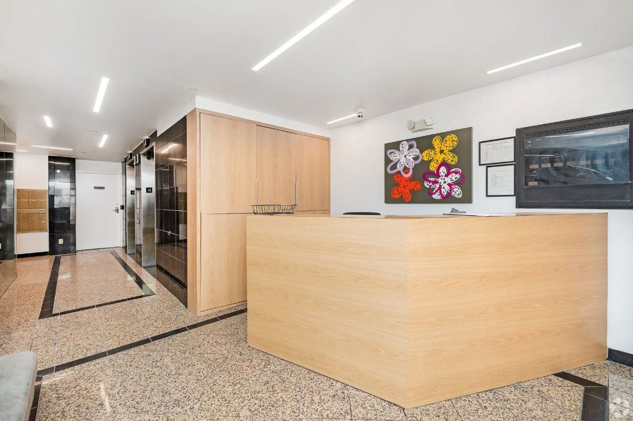 10636 Wilshire - Photo 5 of 32