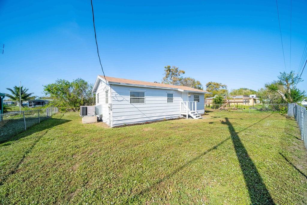 1520 Hunter Rd #A - Photo 2 of 10