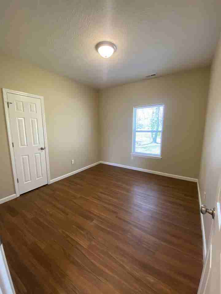 1628 N Barnes Ave #1 - Photo 4 of 10