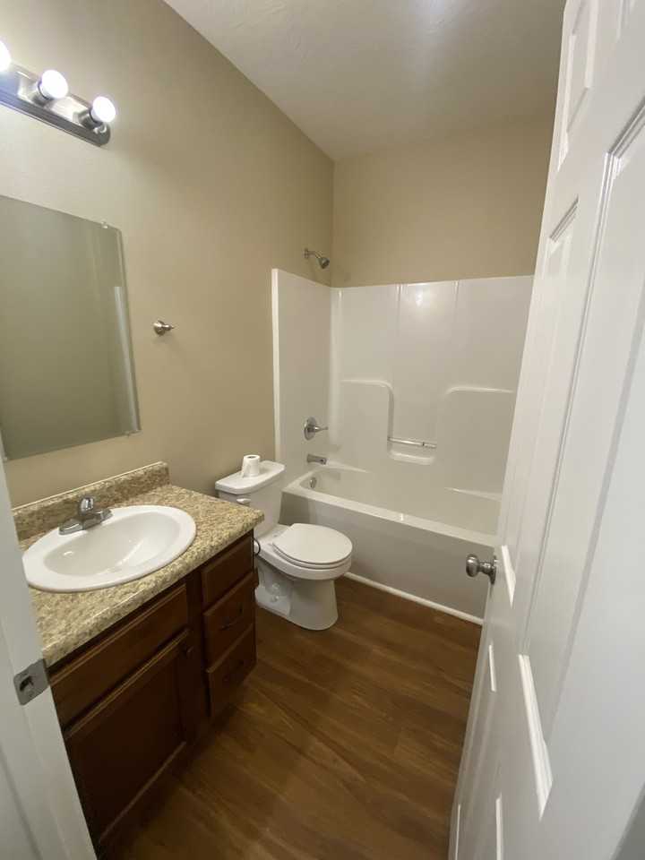 1628 N Barnes Ave #1 - Photo 5 of 10