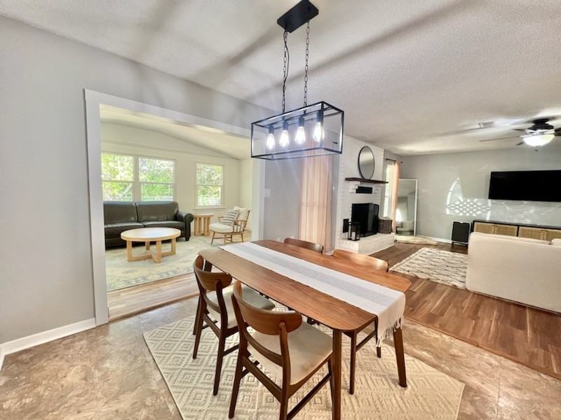 2849 Penn St #1 - Photo 5 of 17