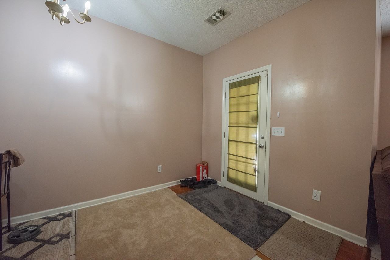 1432 S Donahue Dr #B - Photo 4 of 15