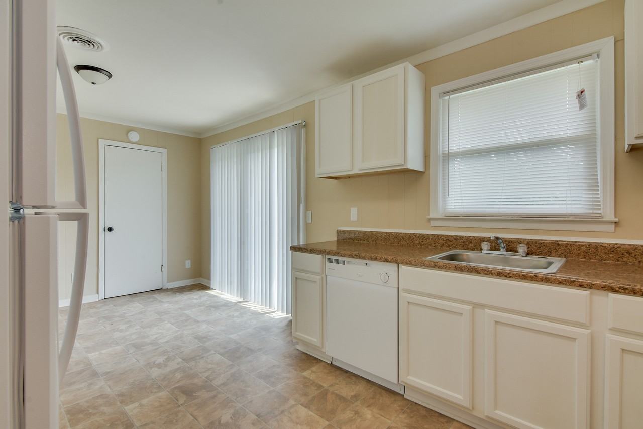 2216 Walden Dr #1 - Photo 7 of 18