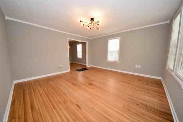 660 N Idlewild St - Photo 2 of 16