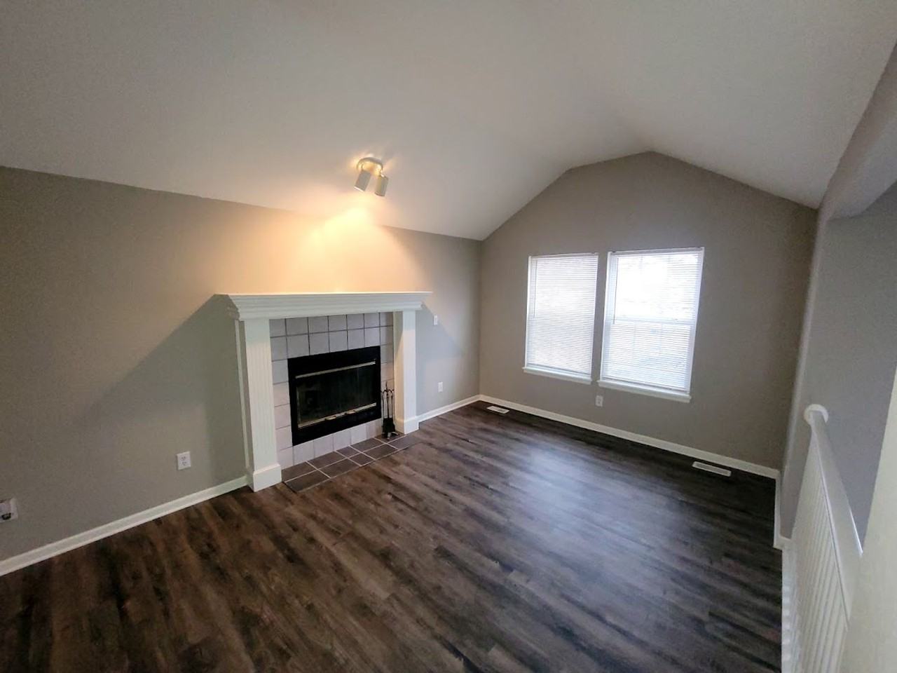 11232 N Central St - Photo 3 of 21