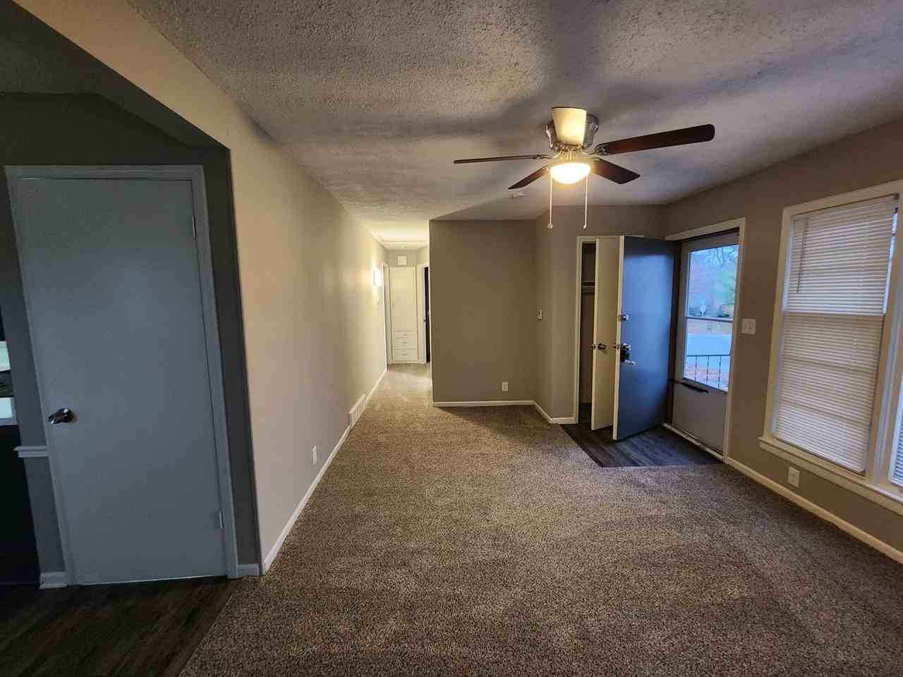 913 South Missouri Street - Photo 2 of 50