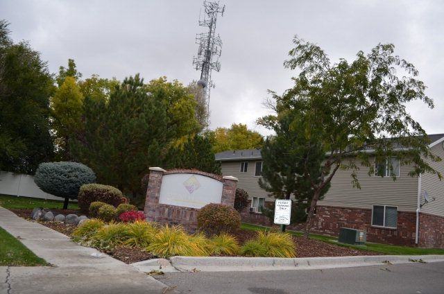 264 N 3rd E - Photo 2 of 21