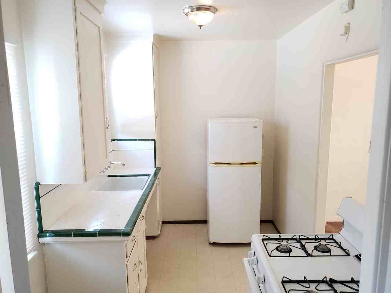 Monterey 1165 - Photo 2 of 9