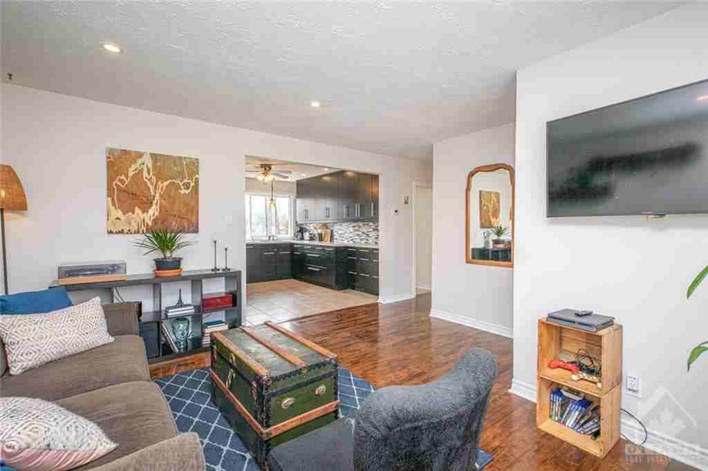 460 Hardy Avenue - Photo 2 of 10