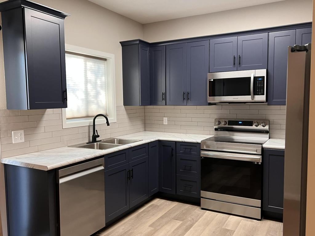 356 21st Ave - Photo 2 of 24