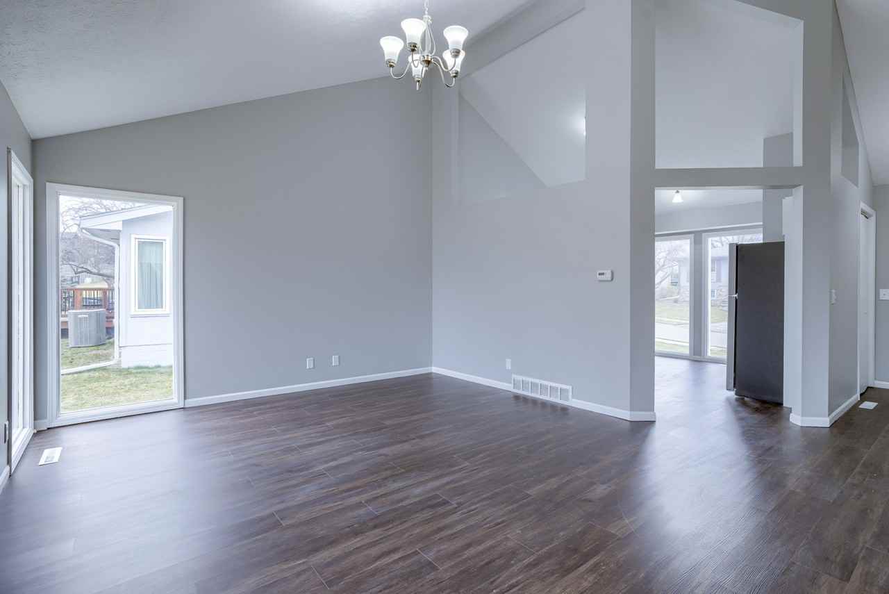 12129 Wirt St - Photo 2 of 25