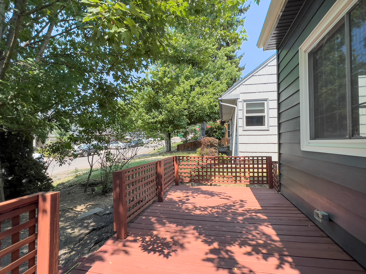 10670 Se 36th Ave - Photo 2 of 35