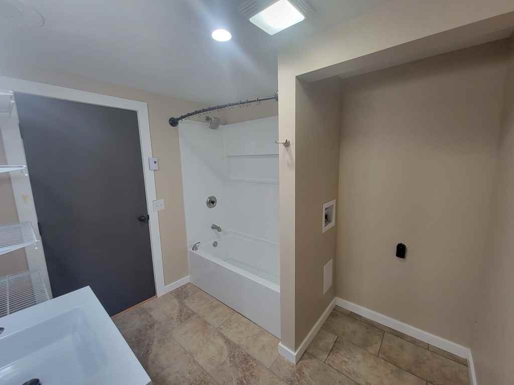 356 Washington Ave #356 - Photo 6 of 12