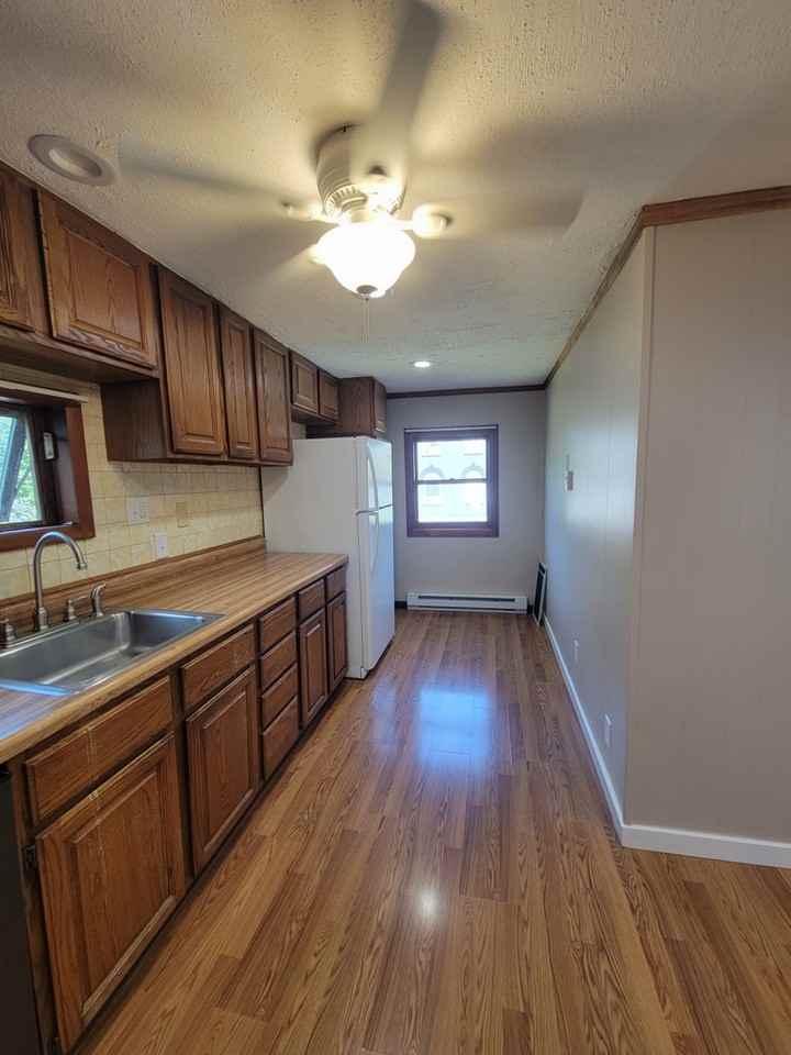 356 Washington Ave #356 - Photo 7 of 12