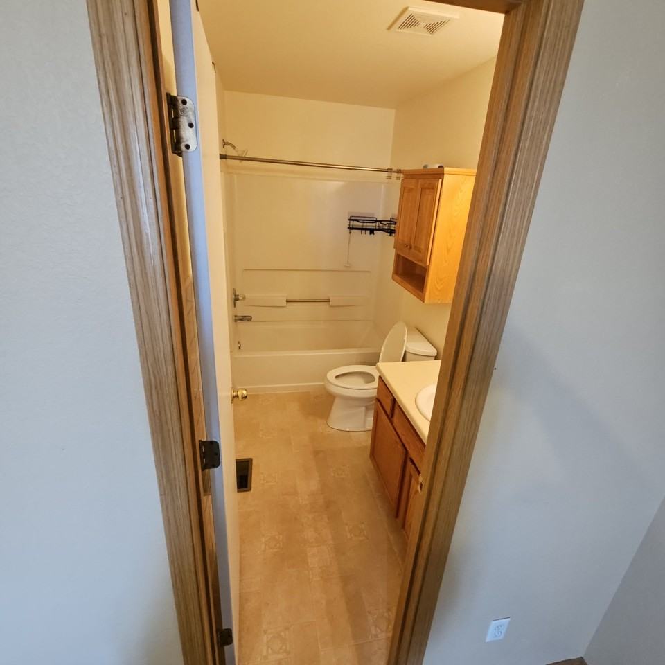 7572 Middle Bay Way - Photo 7 of 13