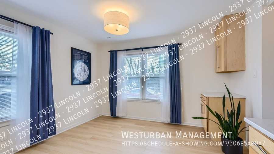 2937 Lincoln Ave - Photo 3 of 11