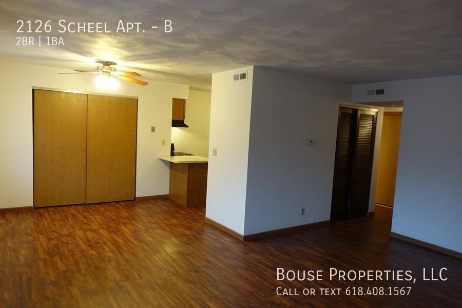 2126 2126 Scheel Apt. #B - Photo 3 of 5