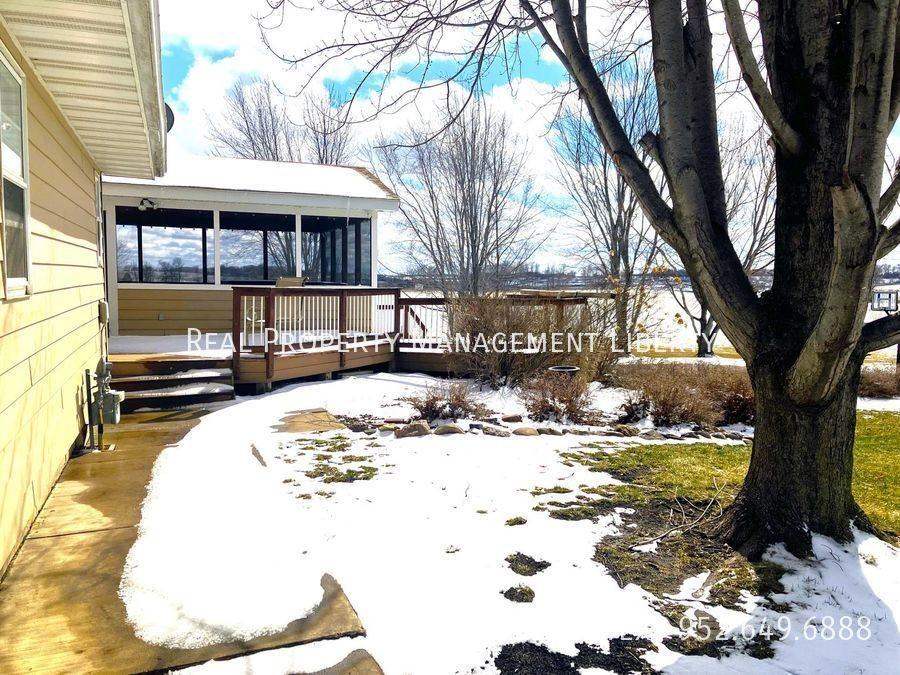 2044 Union Lake Trl - Photo 3 of 28