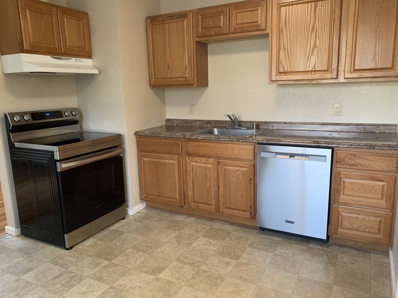 2737 Hefner Ave #NA - Photo 6 of 18