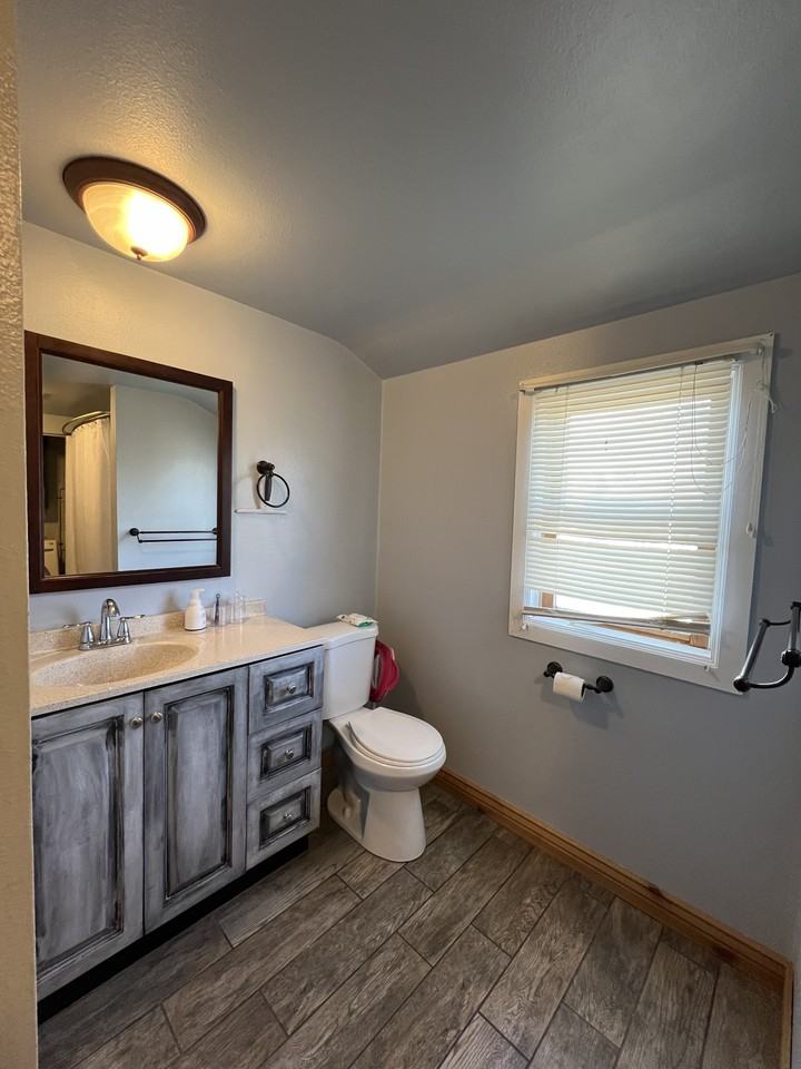 110 E Mccune Ave #NA - Photo 3 of 8