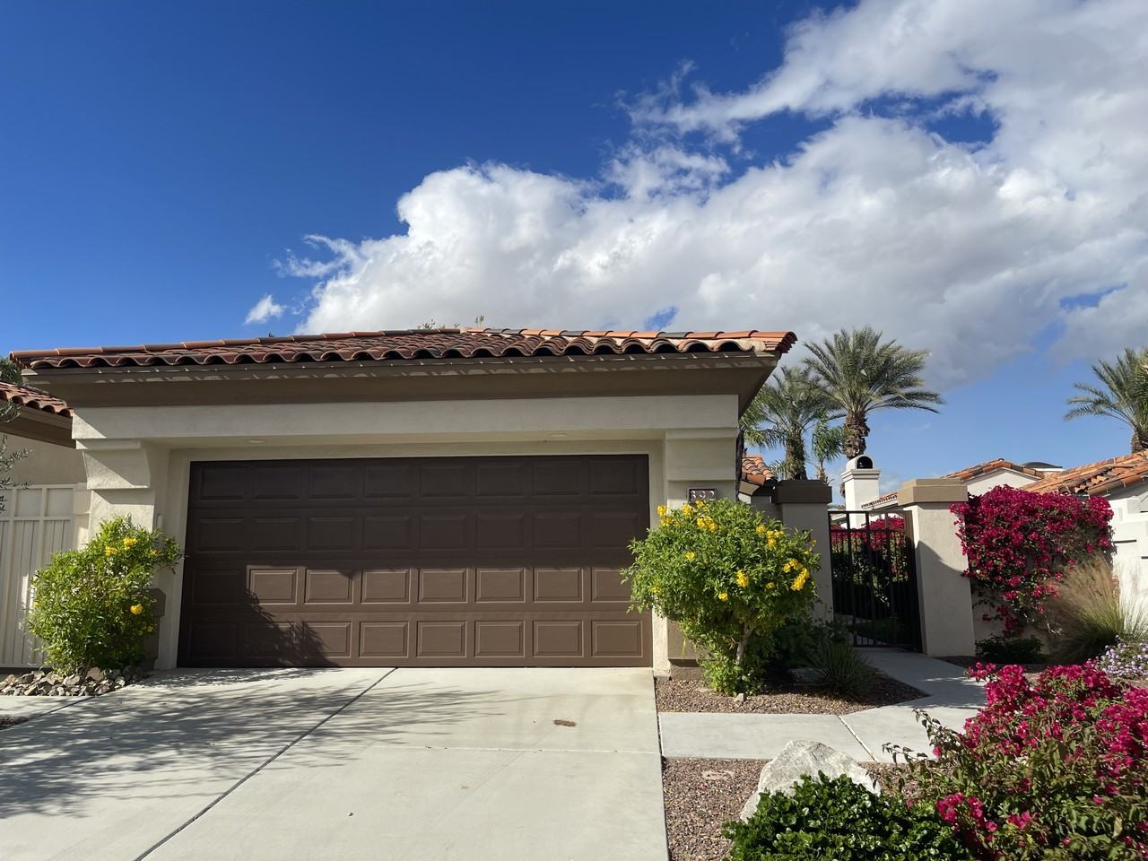 392 Desert Holly Dr #392 - Photo 3 of 24