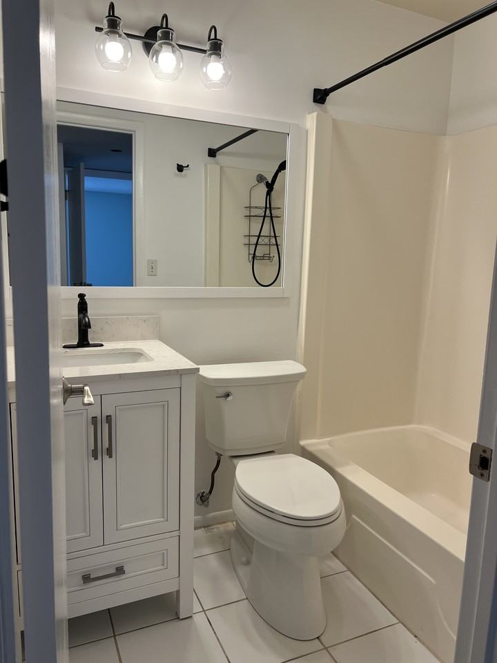 3245 Beneva Rd #203 - Photo 2 of 13