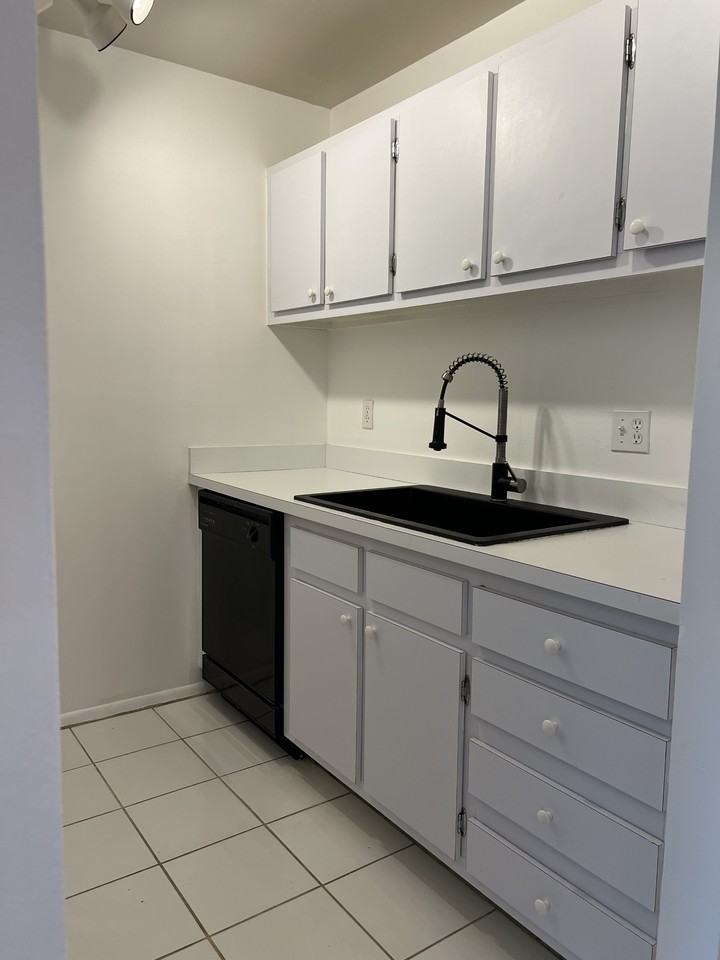 3245 Beneva Rd #203 - Photo 3 of 13