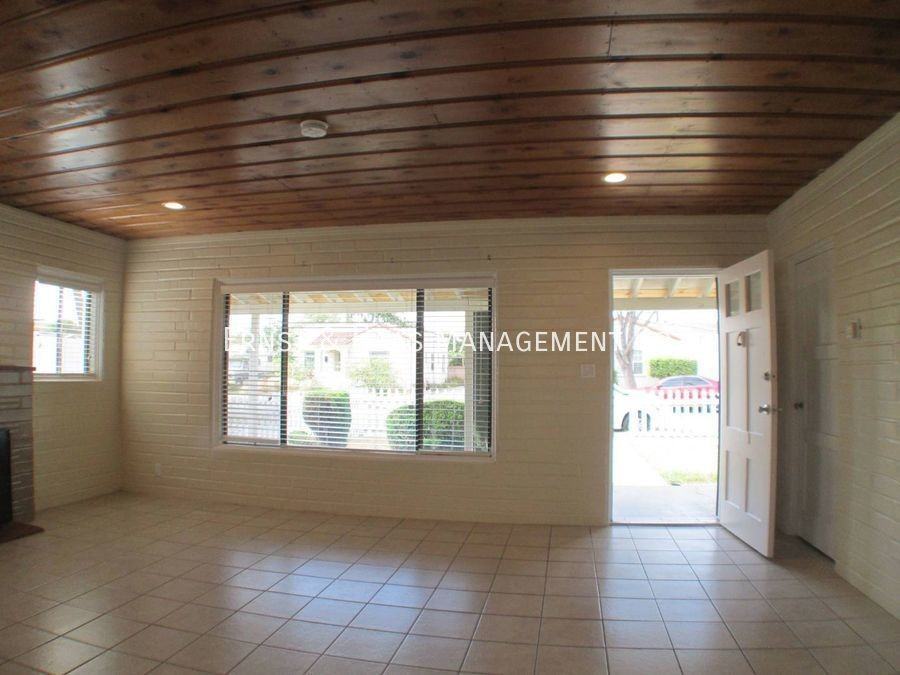 9501 Los Angeles St - Photo 3 of 29