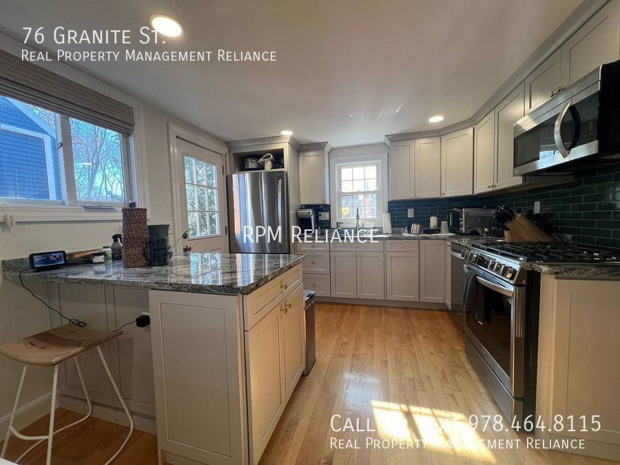 76 Granite St - Photo 2 of 15