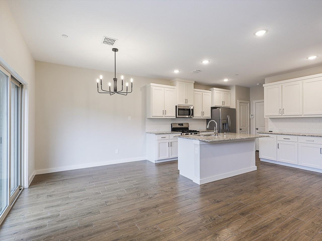 2729 Splendor Ln #2729 - Photo 7 of 28