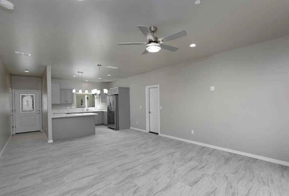 2860 Jamaica Blvd S #D101 - Photo 4 of 11