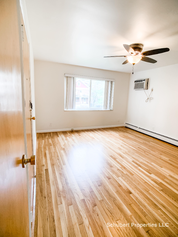 3150 Schubert Ave #3 - Photo 2 of 42