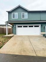 302 Oak St - Photo 1 of 1