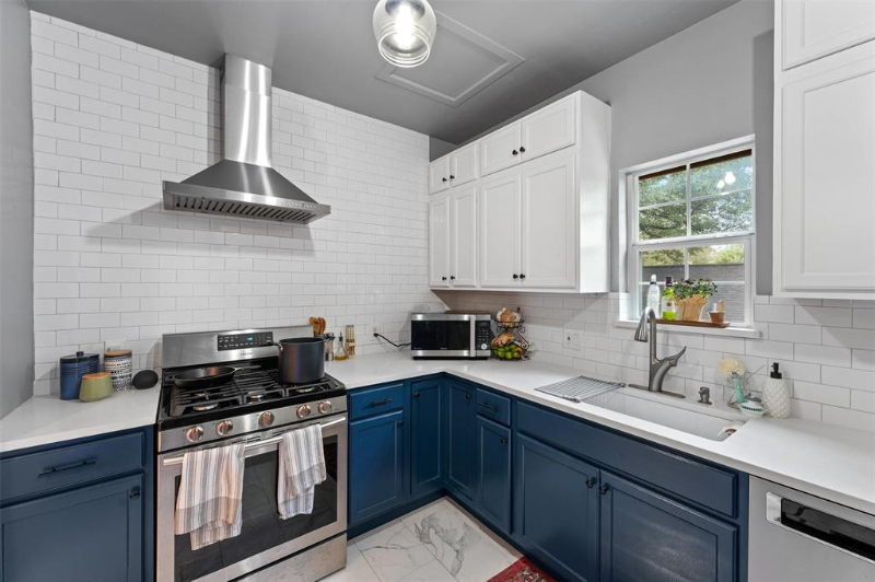 2408 White Oak Dr #3 - Photo 2 of 18