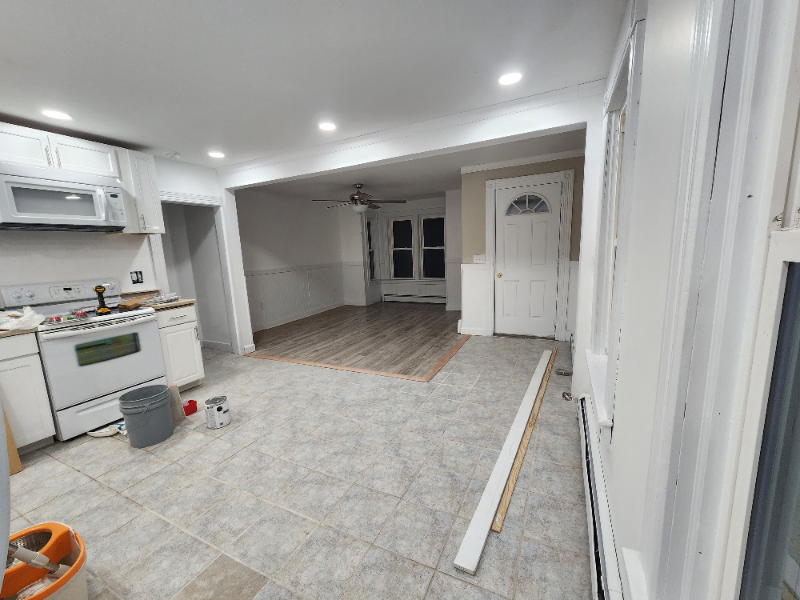 91 Mathewson St - Photo 2 of 2