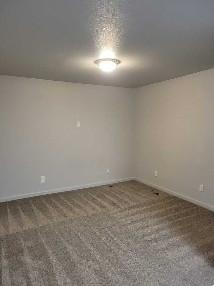 120 South Pikes Peak Avenue - Photo 3 of 8