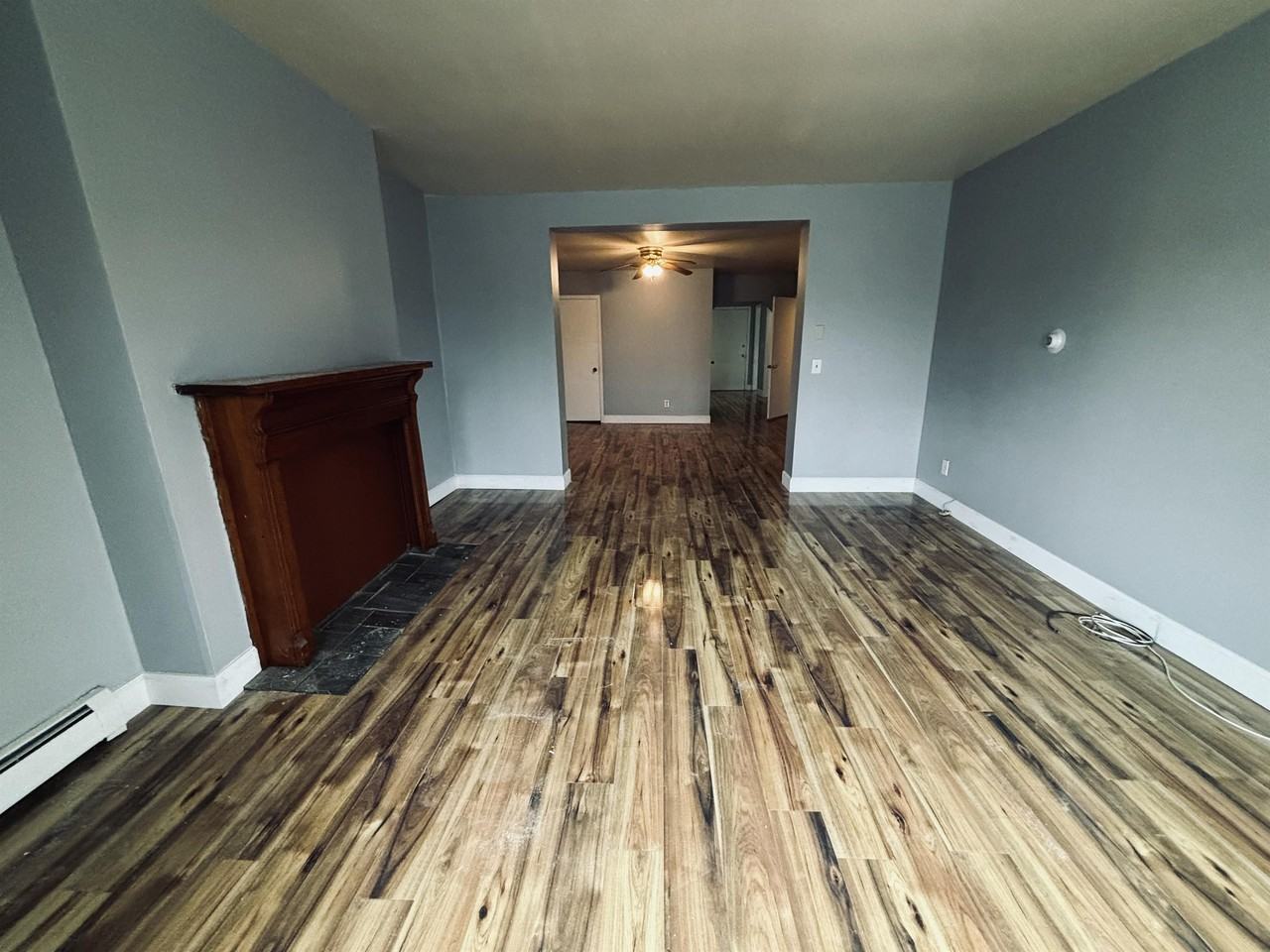 1098-1100 Broadway - Photo 3 of 10