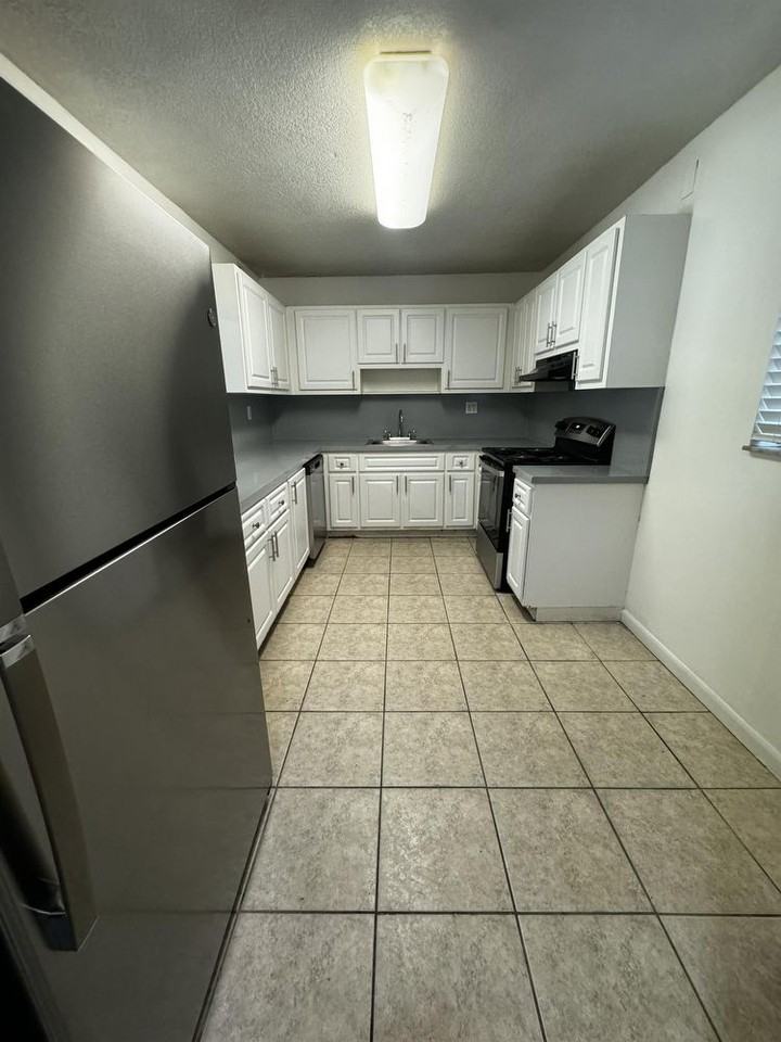 8461 Springtree Dr Apt 306a