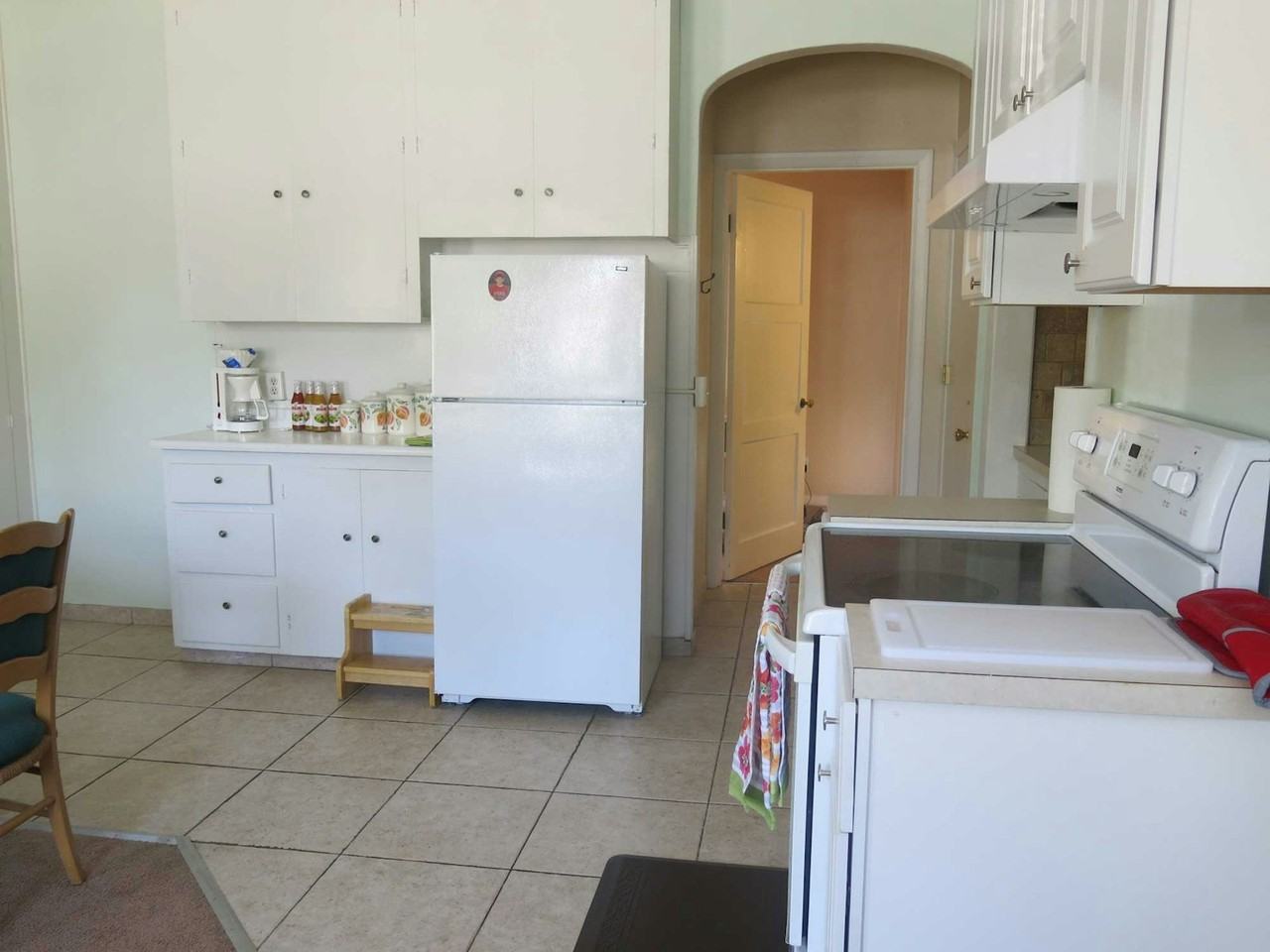 305 S Peasley St #4 - Photo 2 of 15