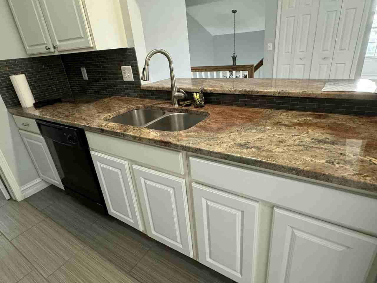 42891 Richmond Dr - Photo 3 of 30