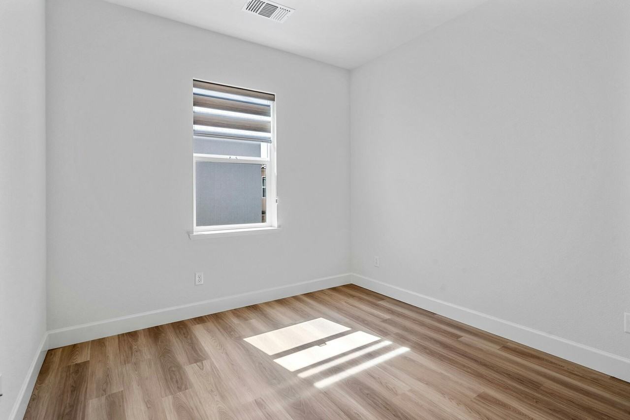 2943 Neil Jerome Drive, Unit 2 - Photo 4 of 7